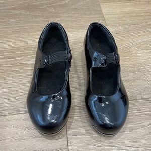 Girl’s Leo Tap Shoes